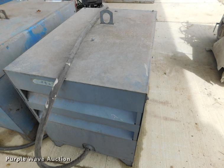 image for item DL9728 (3) welders