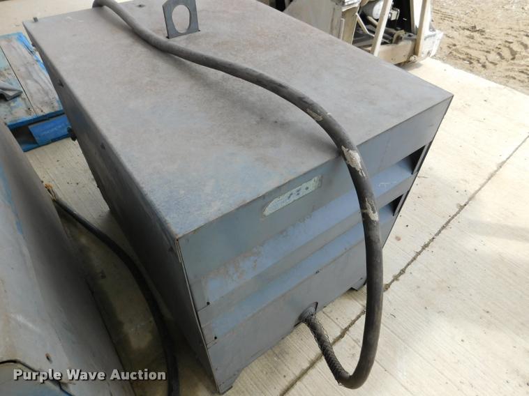 image for item DL9728 (3) welders
