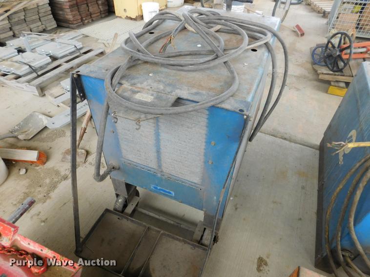 image for item DL9728 (3) welders