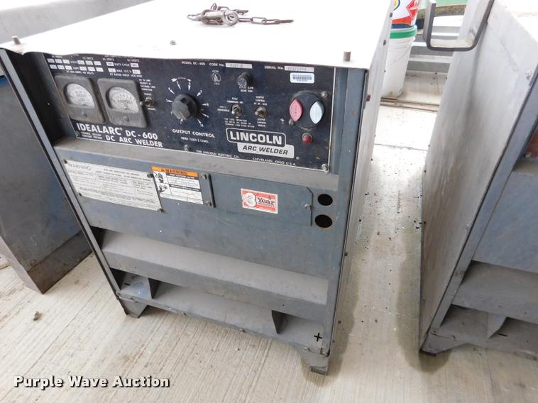 image for item DL9729 Lincoln Idealarm DC600 arc welder