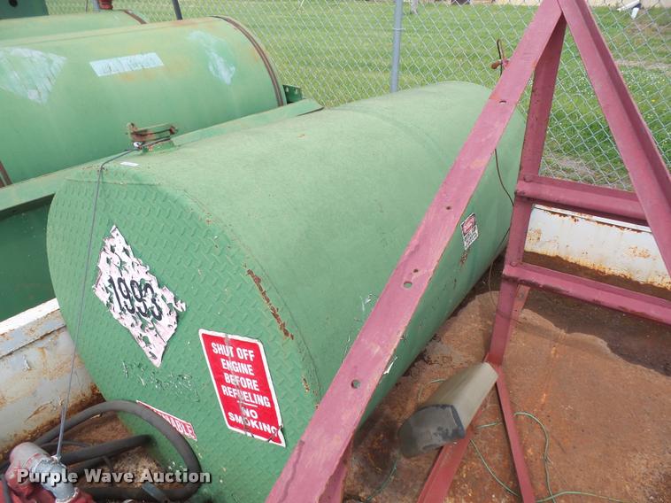 image for item DL9736 (2) fuel tanks