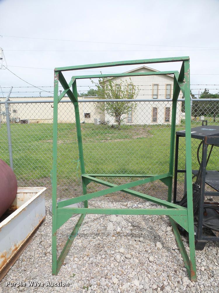 image for item DL9736 (2) fuel tanks