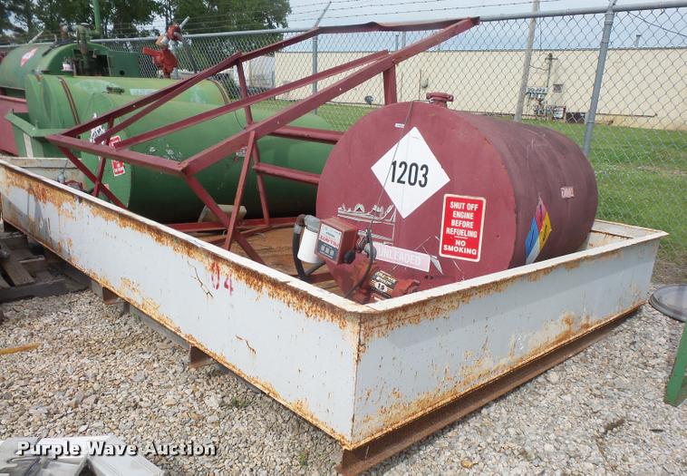 image for item DL9736 (2) fuel tanks