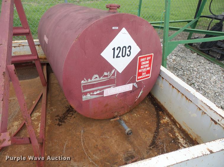 image for item DL9736 (2) fuel tanks