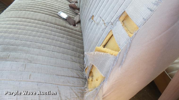 image for item DM9651 1988 Ford F250 HD SuperCab flatbed pickup truck