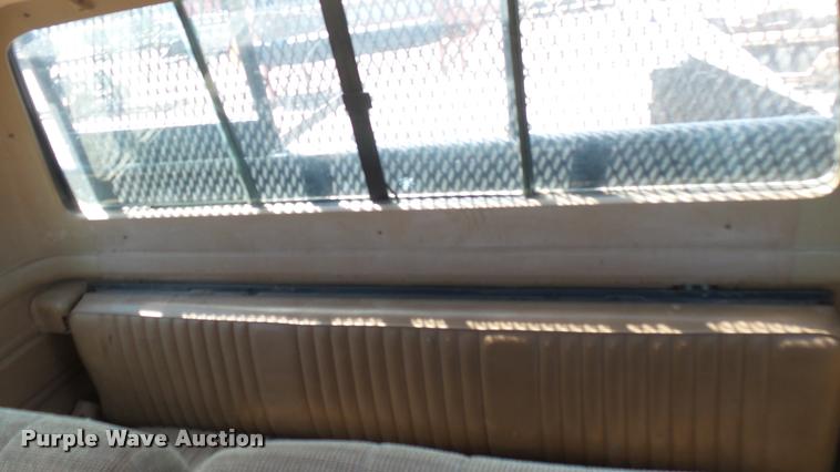 image for item DM9651 1988 Ford F250 HD SuperCab flatbed pickup truck