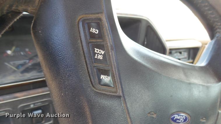 image for item DM9651 1988 Ford F250 HD SuperCab flatbed pickup truck