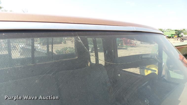 image for item DM9651 1988 Ford F250 HD SuperCab flatbed pickup truck