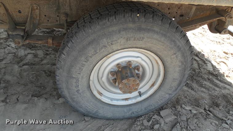 image for item DM9651 1988 Ford F250 HD SuperCab flatbed pickup truck