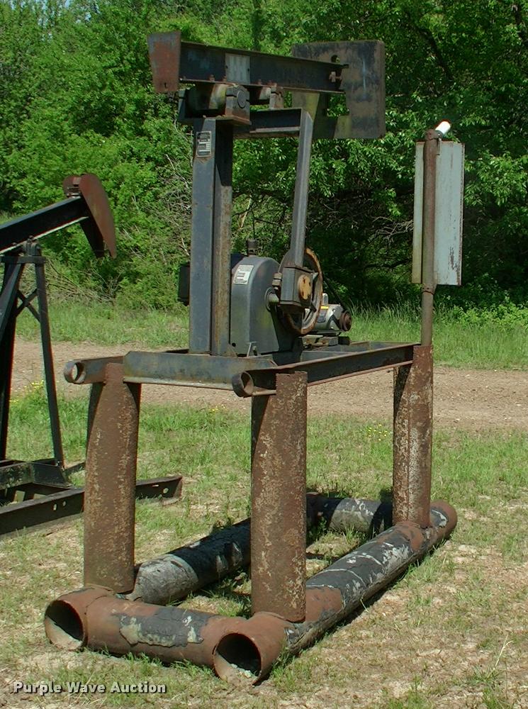 Jensen oilfield pump jack in Parsons, KS Item DP9401 sold Purple Wave