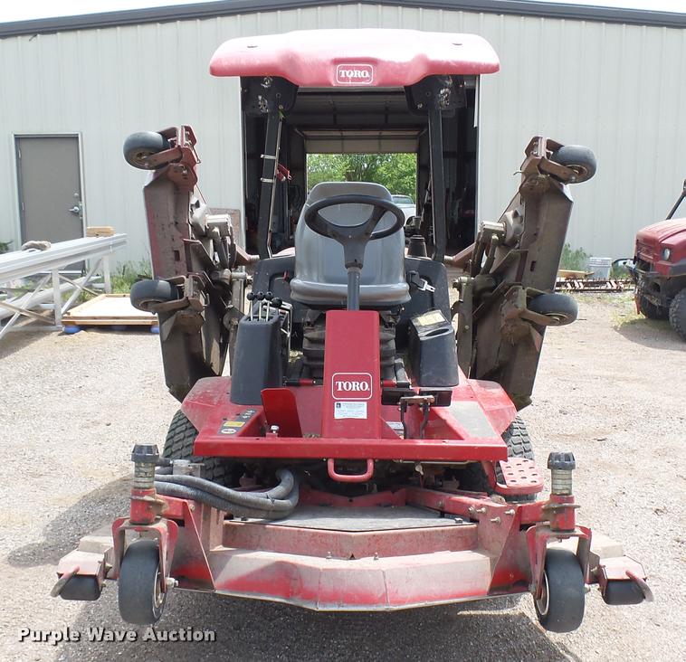 image for item DQ9083 Toro Groundsmaster 4000D ZTR lawn mower