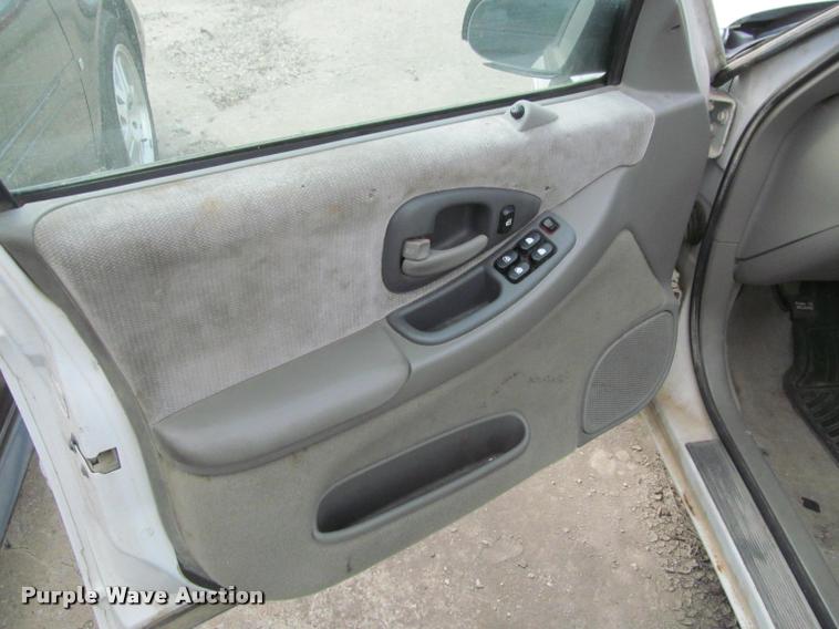 image for item J2565 2000 Chevrolet Lumina