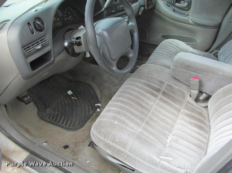 image for item J2565 2000 Chevrolet Lumina