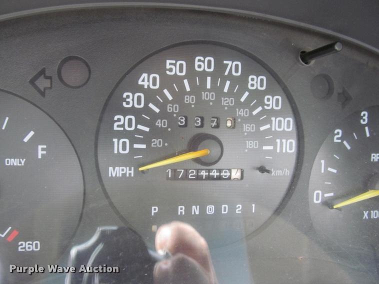 image for item J2565 2000 Chevrolet Lumina