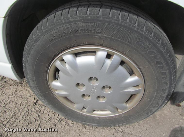 image for item J2565 2000 Chevrolet Lumina