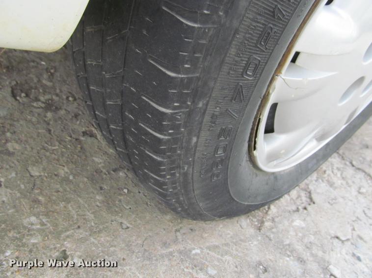 image for item J2565 2000 Chevrolet Lumina