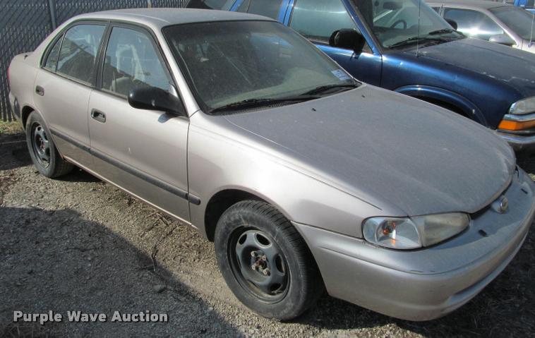 image for item J2573 2000 Chevrolet Prizm