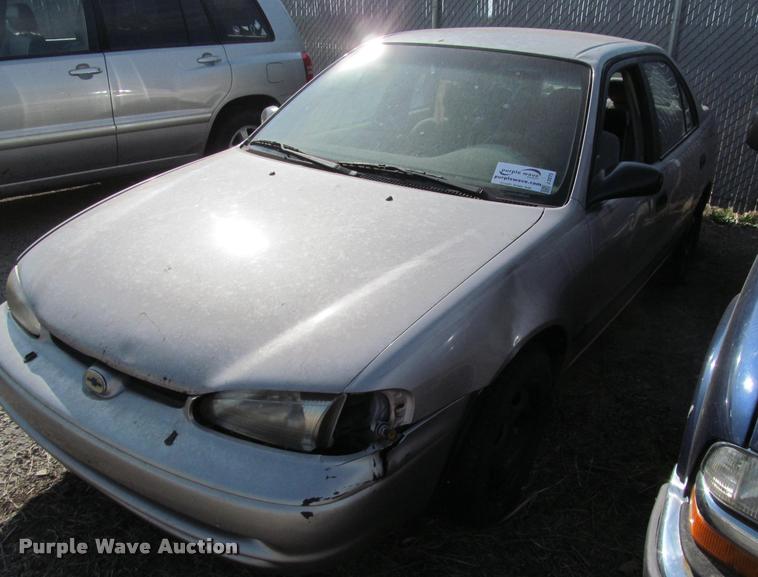 image for item J2573 2000 Chevrolet Prizm
