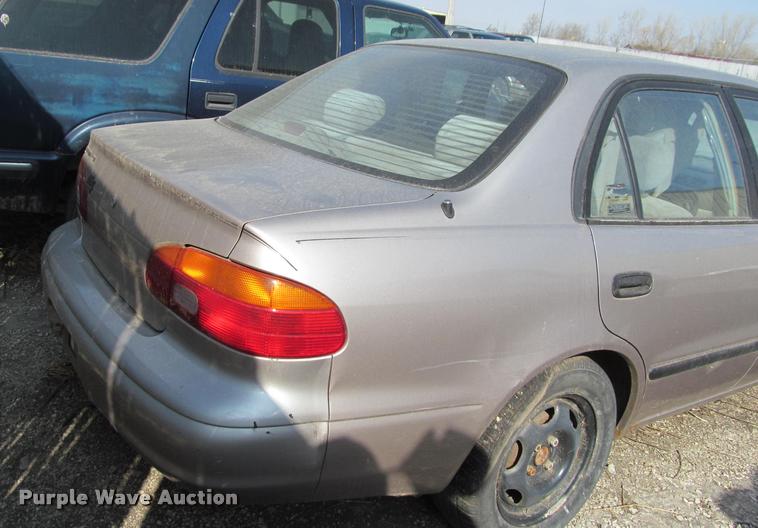 image for item J2573 2000 Chevrolet Prizm