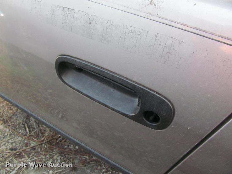 image for item J2573 2000 Chevrolet Prizm