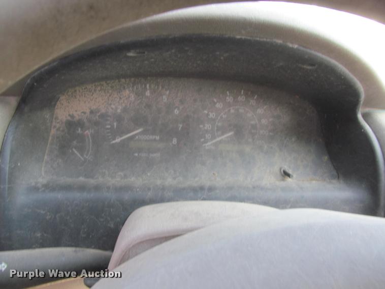 image for item J2573 2000 Chevrolet Prizm