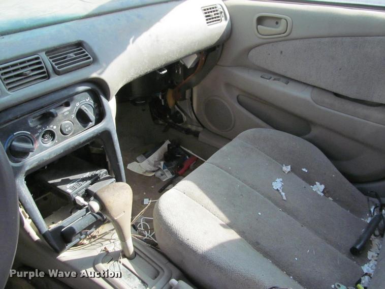 image for item J2573 2000 Chevrolet Prizm