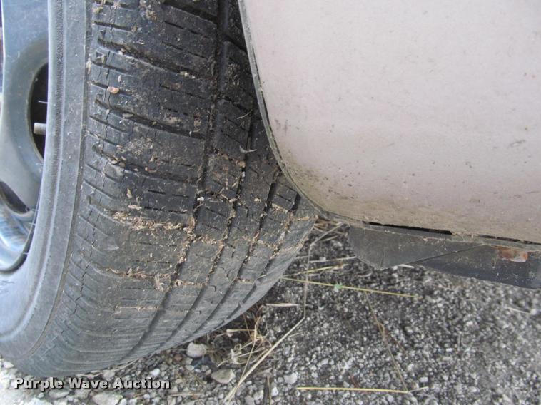 image for item J2573 2000 Chevrolet Prizm