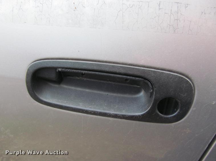 image for item J2573 2000 Chevrolet Prizm