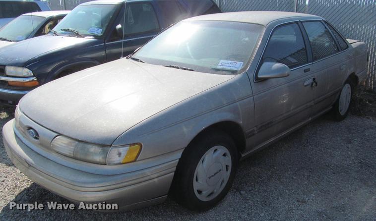 image for item J2575 1995 Ford Taurus