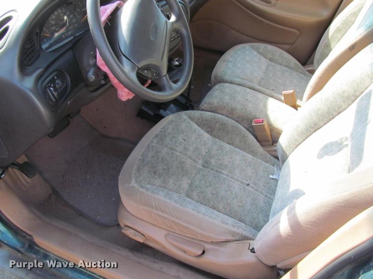 image for item J2577 1996 Ford Taurus GL