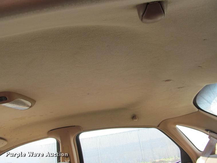 image for item J2577 1996 Ford Taurus GL