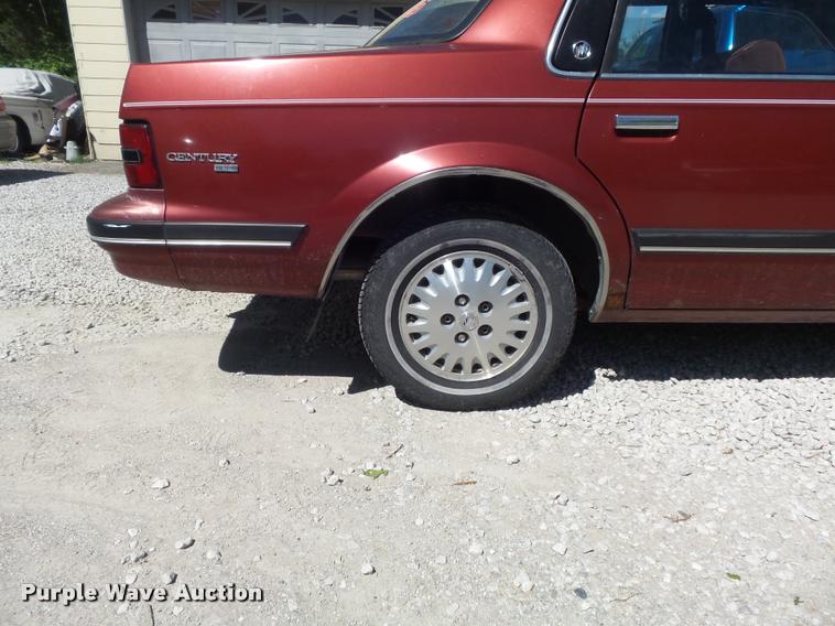 image for item K7646 1991 Buick Century