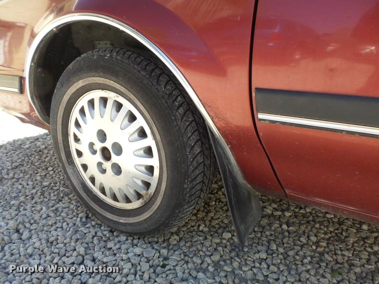 image for item K7646 1991 Buick Century