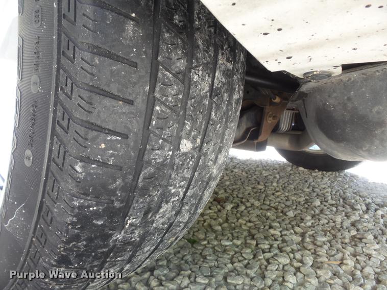 image for item K7647 2004 Cadillac SRX SUV