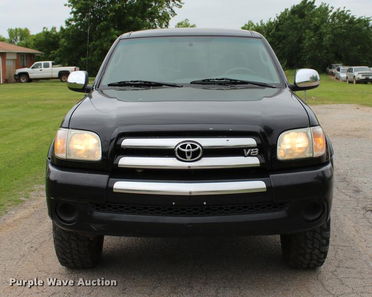 image for item L1984 2006 Toyota Tundra SR5 pickup truck