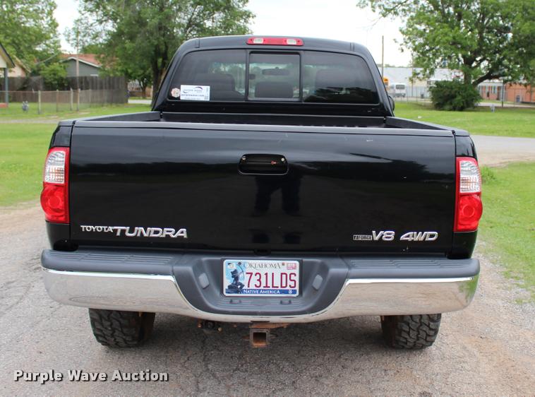 image for item L1984 2006 Toyota Tundra SR5 pickup truck