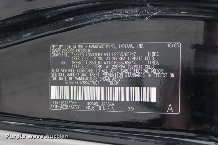 image for item L1984 2006 Toyota Tundra SR5 pickup truck