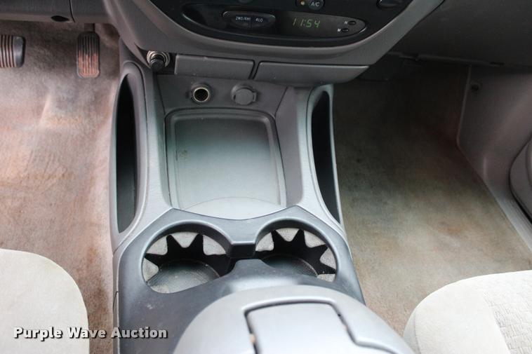 image for item L1984 2006 Toyota Tundra SR5 pickup truck