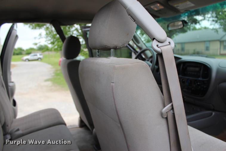 image for item L1984 2006 Toyota Tundra SR5 pickup truck