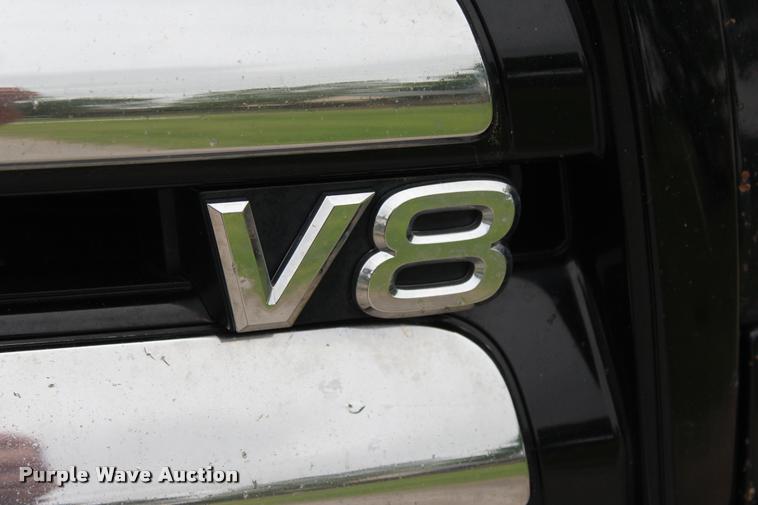 image for item L1984 2006 Toyota Tundra SR5 pickup truck