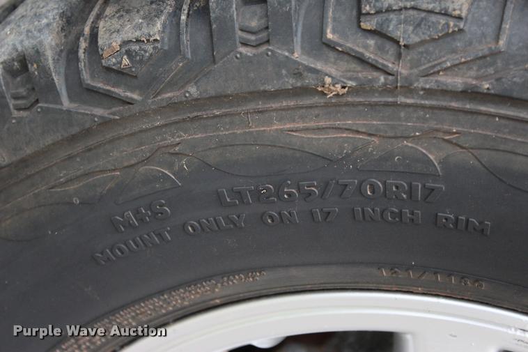 image for item L1984 2006 Toyota Tundra SR5 pickup truck