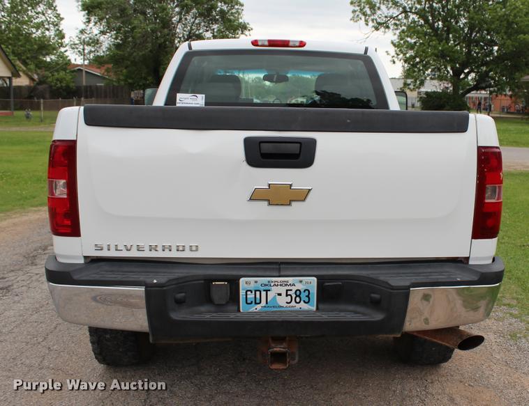 image for item L1985 2008 Chevrolet Silverado 2500 Ext. Cab pickup truck