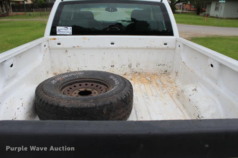 image for item L1985 2008 Chevrolet Silverado 2500 Ext. Cab pickup truck