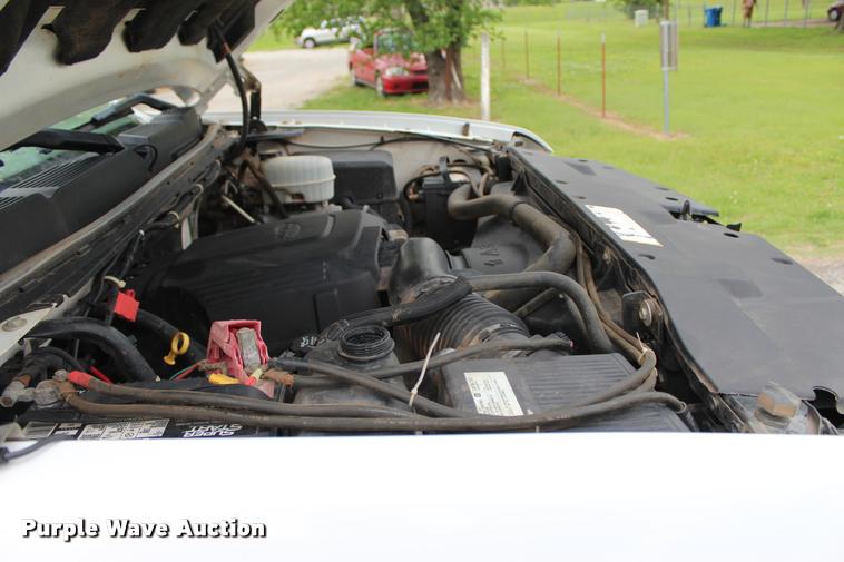 image for item L1985 2008 Chevrolet Silverado 2500 Ext. Cab pickup truck