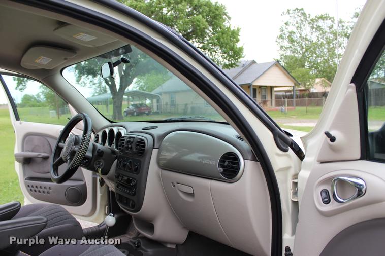 image for item L1986 2004 Chrysler PT Cruiser