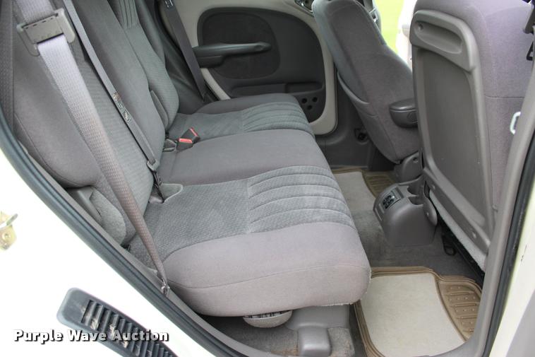 image for item L1986 2004 Chrysler PT Cruiser