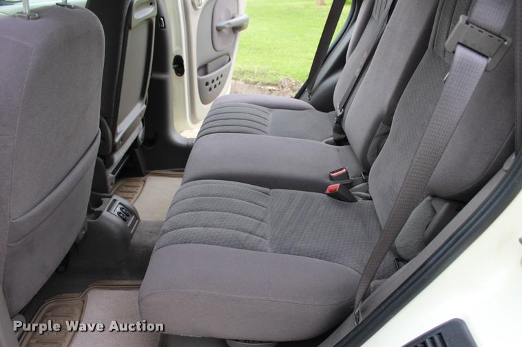 image for item L1986 2004 Chrysler PT Cruiser