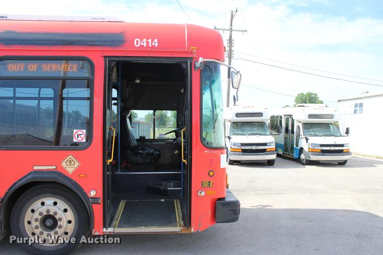 image for item L1995 2005 Neoplan Eldorado Ez Rider II-30transit bus