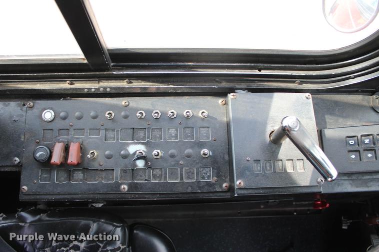 image for item L1995 2005 Neoplan Eldorado Ez Rider II-30transit bus