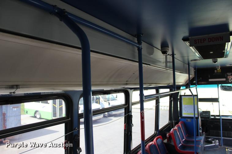 image for item L1995 2005 Neoplan Eldorado Ez Rider II-30transit bus